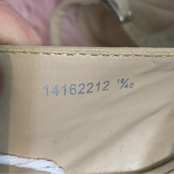 A.CO WOMANS BEIGE SIZE 10 with cork on base and heel look amazing - Picture 10 of 11